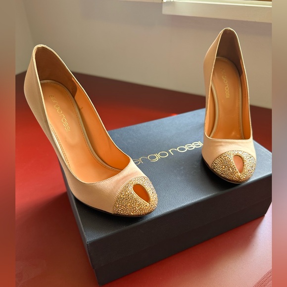 Sergio Rossi Pink Satin Pumps with Rhinestone Peep Toe. New with Tags. Size 36 - Picture 2 of 10